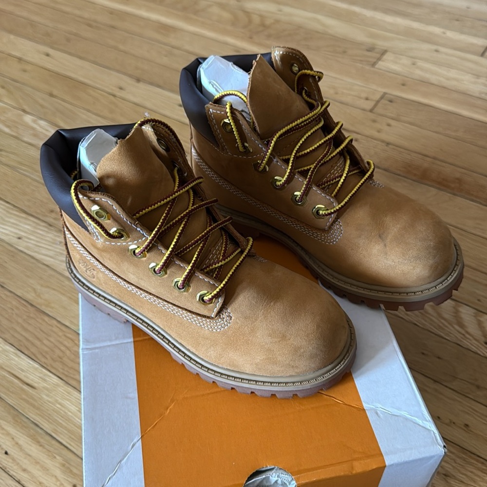 Timberland - Picture 3 of 7